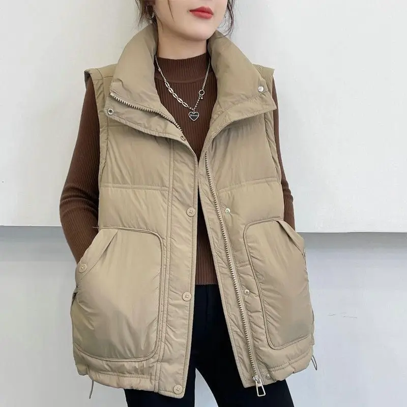 White Duck Down Vest Women's 2023 New Autumn and Winter Warm Sleeveless Cotton Coat Loose Thickened B386
White Duck Down Vest Women's 2023 New Autumn and Winter Warm Sleeveless Cotton Coat Loose Thickened B386