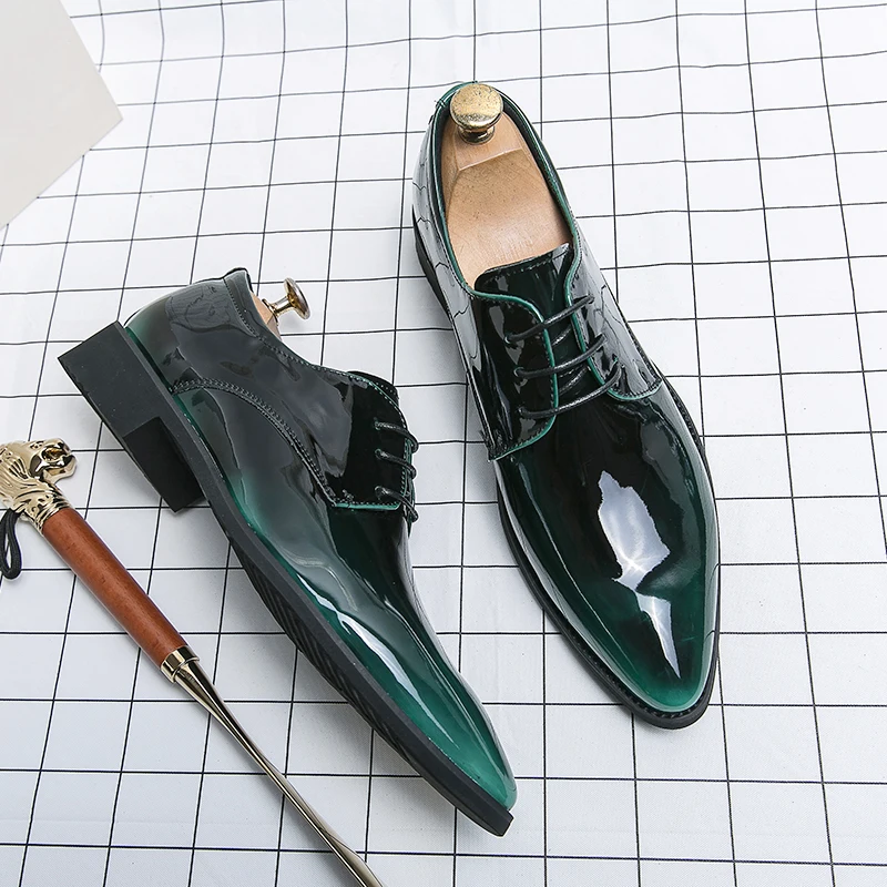 Luxury Mirror Oxfords Shoes For Men Green Moccasins Designer Formal Dress Shoes Men Loafers Pointed Patent Leather Shoes Men
Luxury Mirror Oxfords Shoes For Men Green Moccasins Designer Formal Dress Shoes Men Loafers Pointed Patent Leather Shoes Men