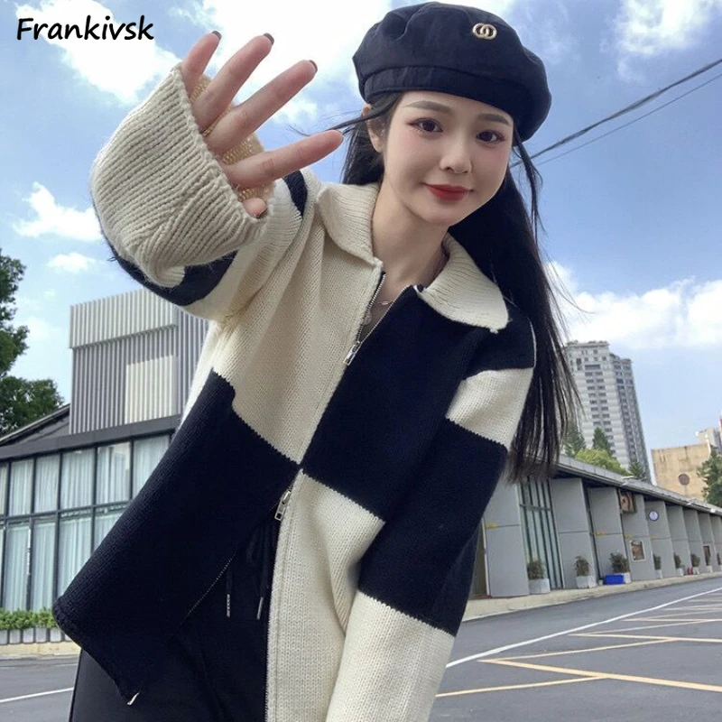 Plaid Cardigan Women Autumn Simple Contrast Color High Street Fashion Harajuku Long Sleeve All-match Aesthetic Casual Knitting
Plaid Cardigan Women Autumn Simple Contrast Color High Street Fashion Harajuku Long Sleeve All-match Aesthetic Casual Knitting