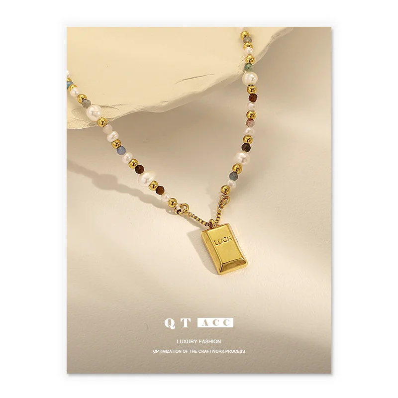 Brass Plated 18K True Gold French Elegant Light Luxury Style Natural Stone Pearl Luck Square Plate Pendant Necklace
Brass Plated 18K True Gold French Elegant Light Luxury Style Natural Stone Pearl Luck Square Plate Pendant Necklace