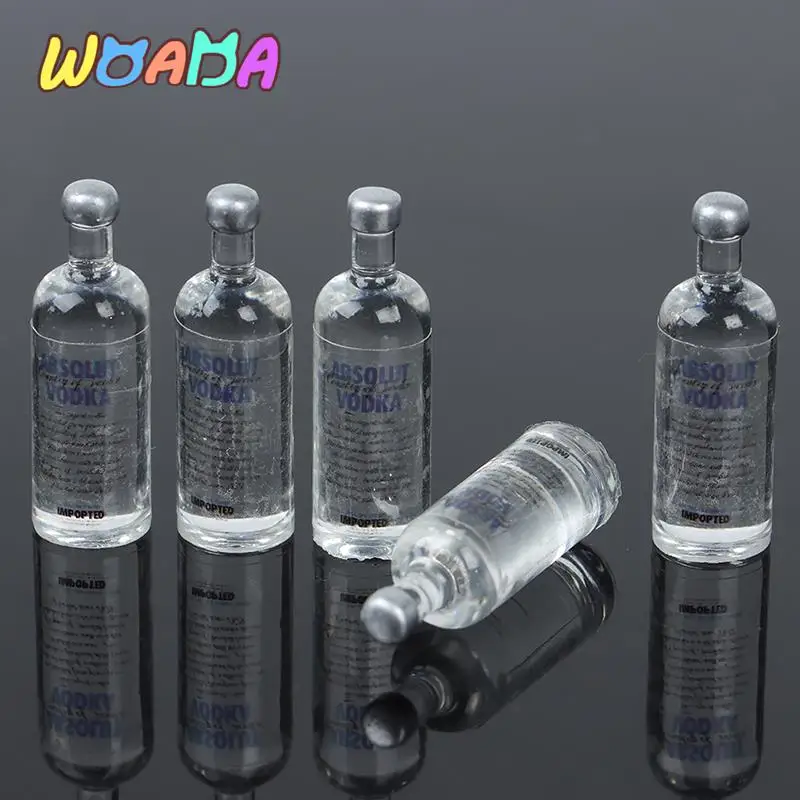 Миниатюрные аксессуары для кукольного домика, 5 шт., 1/12, мини-набор из полимерной бутылки водки, бокала для вина, модель напитка, игрушка, украшение для кукольного домика
Миниатюрные аксессуары для кукольного домика, 5 шт., 1/12, мини-набор из полимерной бутылки водки, бокала для вина, модель напитка, игрушка, украшение для кукольного домика