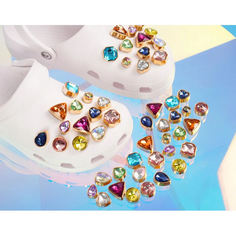 2023 New Cute Luxury Shoes Accesories Rhinestone Bling Croc Charms Metal Chain Croc Shoe Decorations Diy Pearl Shoes Flower
2023 New Cute Luxury Shoes Accesories Rhinestone Bling Croc Charms Metal Chain Croc Shoe Decorations Diy Pearl Shoes Flower