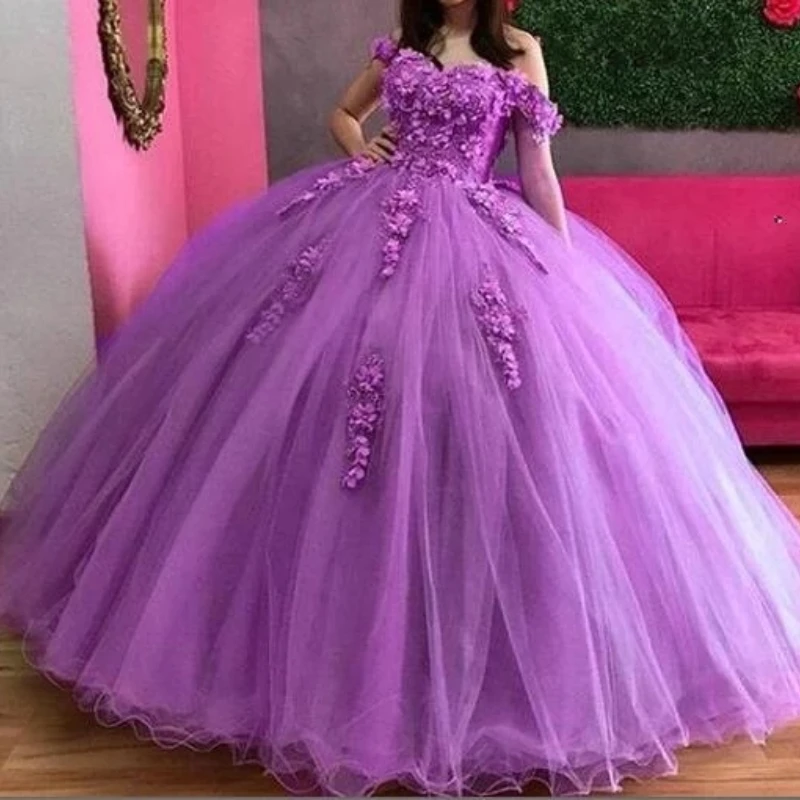 ANGELSBRIDEP Vintage Mexican Cheap Quinceanera Dresses For 15 Years Old Applique Off-Shoulder Cinderella Birthday Party Gown
ANGELSBRIDEP Vintage Mexican Cheap Quinceanera Dresses For 15 Years Old Applique Off-Shoulder Cinderella Birthday Party Gown