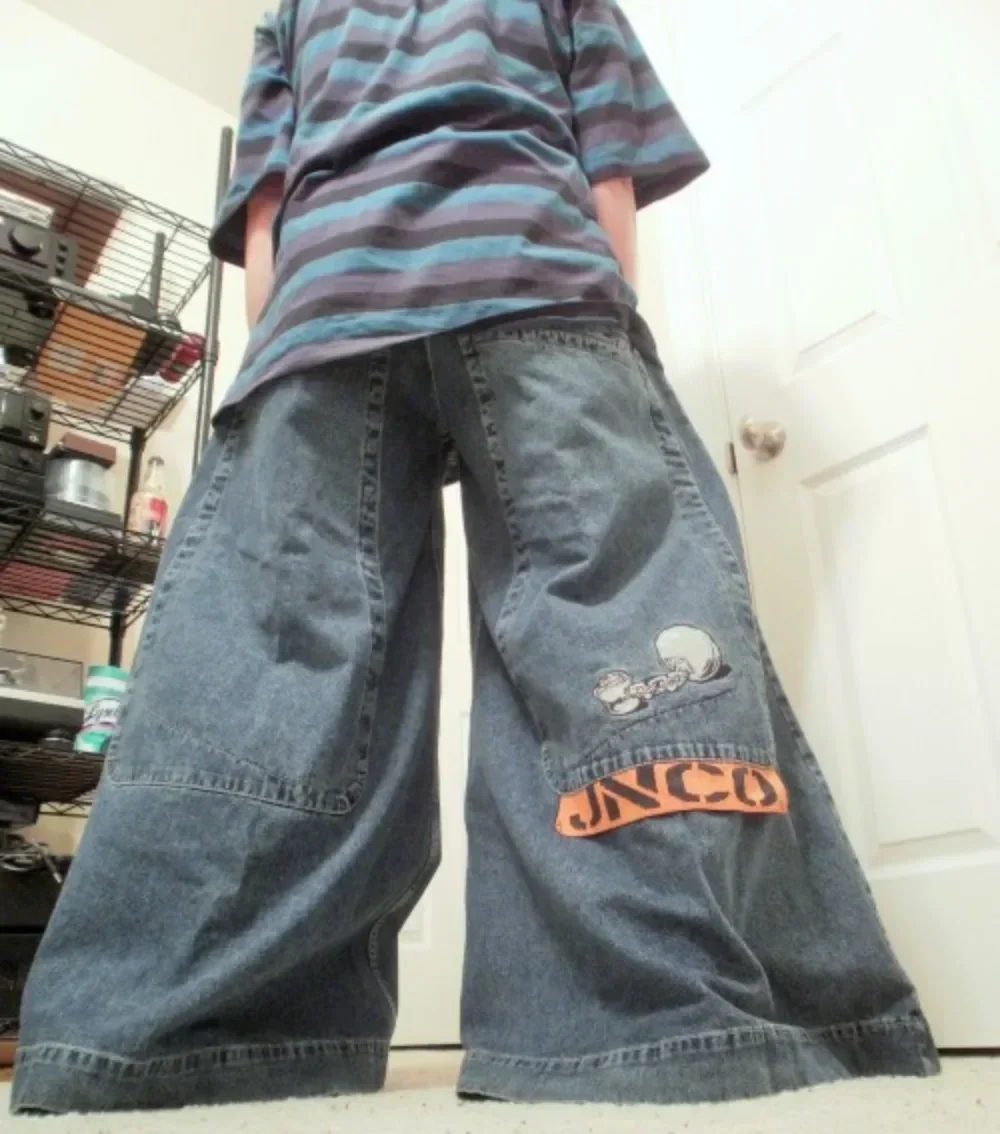 Harajuku Hip Hop Streetwear JNCO Baggy Jeans Wide Leg Trousers Y2K Men Retro Pockets Blue Vintage Baggy Jeans Gothic Denim Pants
Harajuku Hip Hop Streetwear JNCO Baggy Jeans Wide Leg Trousers Y2K Men Retro Pockets Blue Vintage Baggy Jeans Gothic Denim Pants