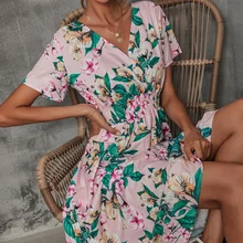 European and American Style Summer CookedVCollar Big Flower Print High-Waisted, Cinched Waist, and Figure Flattering Temperament 
European and American Style Summer CookedVCollar Big Flower Print High-Waisted, Cinched Waist, and Figure Flattering Temperament