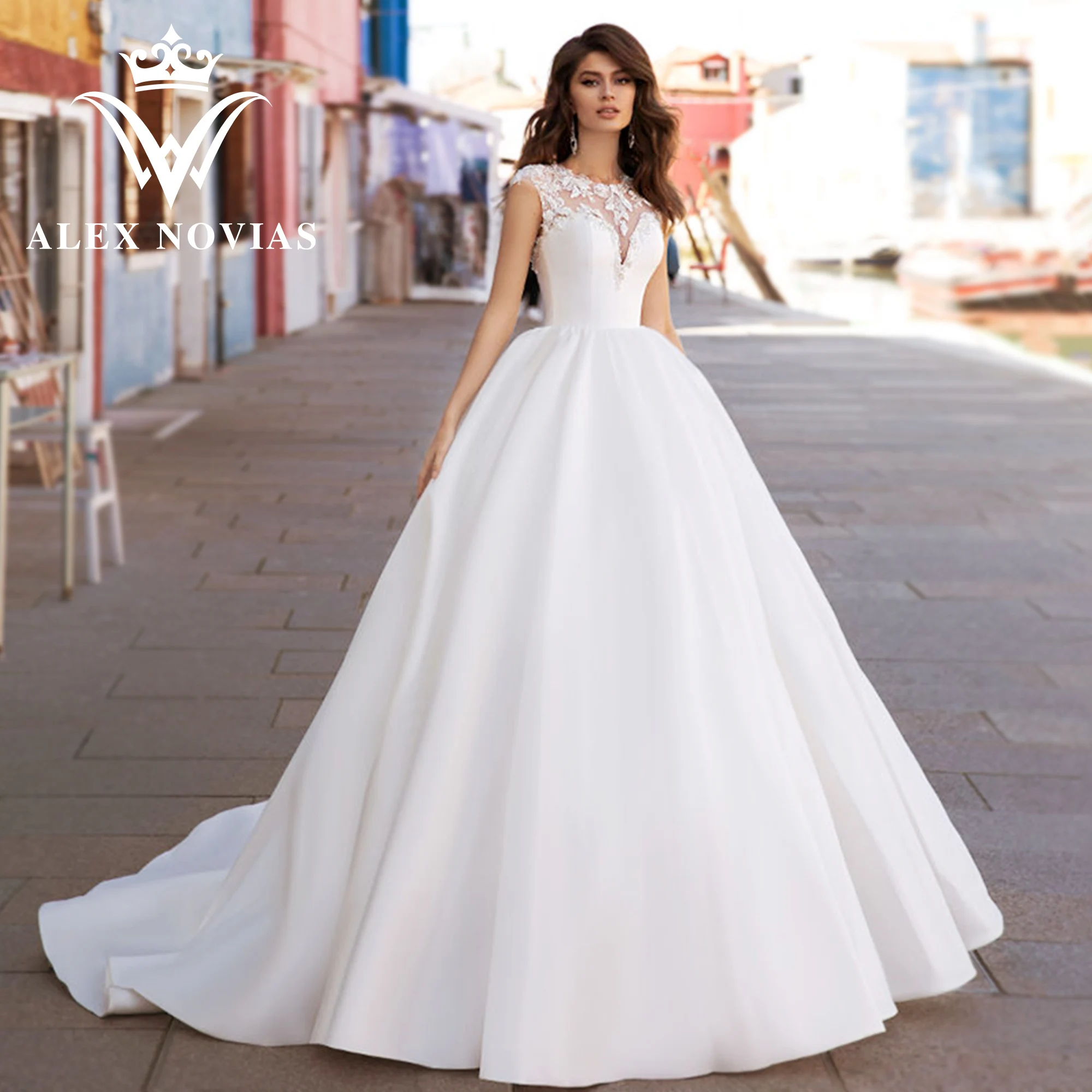 Свадебное атласное платье ALEX NOVIAS, бальное платье с коротким рукавом, овальным вырезом и бисером, иллюзионное свадебное платье, 2023
Свадебное атласное платье ALEX NOVIAS, бальное платье с коротким рукавом, овальным вырезом и бисером, иллюзионное свадебное платье, 2023