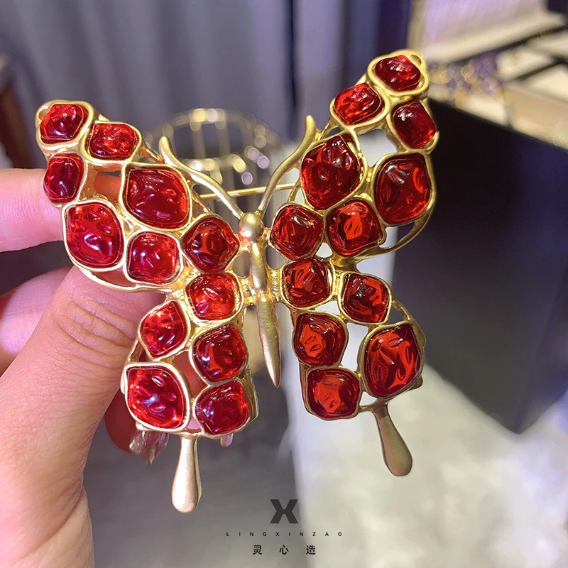 Vintage Antique Butterfly Brooches for Women Men Insect Jewelry Exquisite Niche Design Suit Coat Accessories Pins Broche Gift
Vintage Antique Butterfly Brooches for Women Men Insect Jewelry Exquisite Niche Design Suit Coat Accessories Pins Broche Gift