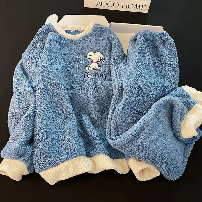 Kawaii Snoopy Pajamas Cute Cartoon Girl Women Blue Plus Velvet Thickened Coral Velvet Home Clothes Set
Kawaii Snoopy Pajamas Cute Cartoon Girl Women Blue Plus Velvet Thickened Coral Velvet Home Clothes Set