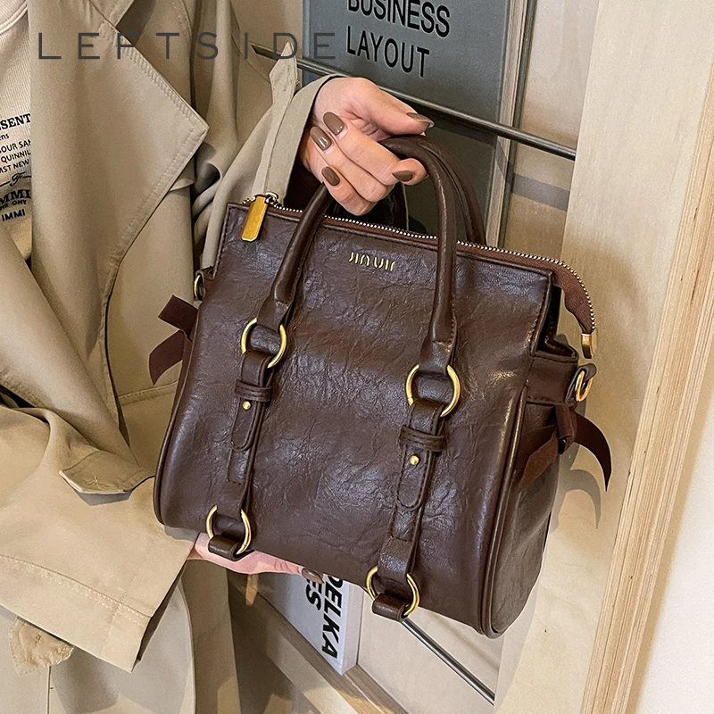 LEFTSIDE Design Small Pu Leather Shoulder Bags for Women 2024 Winter Fashion Handbags and Purses Crossbody Bag With Short Handle
LEFTSIDE Design Small Pu Leather Shoulder Bags for Women 2024 Winter Fashion Handbags and Purses Crossbody Bag With Short Handle