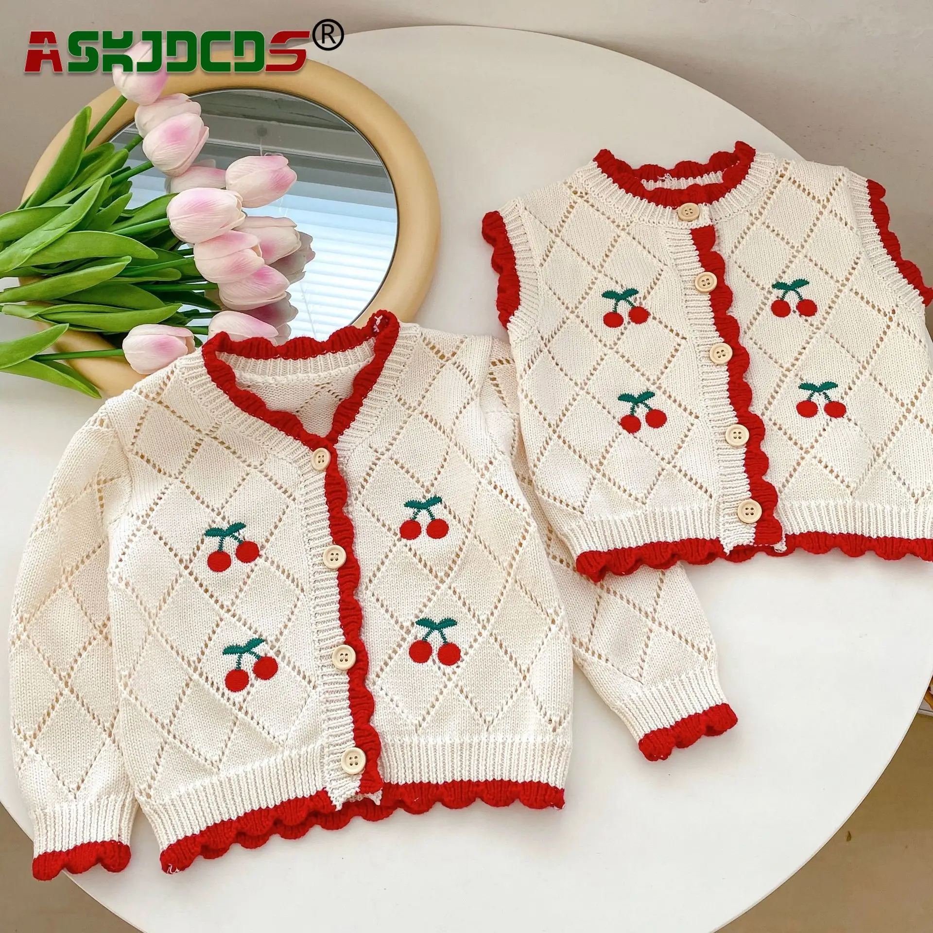 Infant Baby Girls Color Blocking Embroidery Cherry Single-breasted Top Coat or Vest Kids Toddler Sweater 0-3Y Optimized Autumn
Infant Baby Girls Color Blocking Embroidery Cherry Single-breasted Top Coat or Vest Kids Toddler Sweater 0-3Y Optimized Autumn