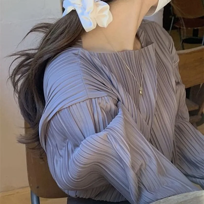 Pleated Design Sense Pullover Shirt O-neck Female Korean Version of Pleated Long-sleeved 2021 Autumn Chic Blouse Top Solid Color
Pleated Design Sense Pullover Shirt O-neck Female Korean Version of Pleated Long-sleeved 2021 Autumn Chic Blouse Top Solid Color