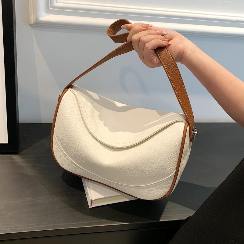 Fashion Women's Handbags 2023 Trend Simple Large Capacity Underarm Shoulder Bags Summer New Casual PU Messenger Bag
Fashion Women's Handbags 2023 Trend Simple Large Capacity Underarm Shoulder Bags Summer New Casual PU Messenger Bag