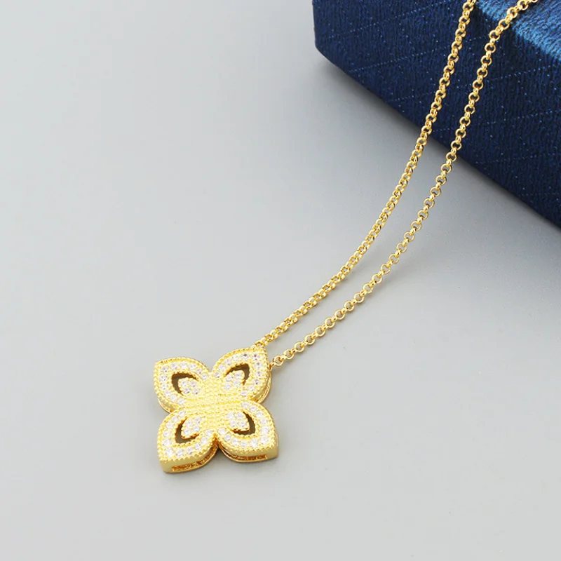Donia Jewelry Fashion New Four-Leaf Titanium Steel Micro-Inlaid AAA Zircon Luxury Palace Necklace.
Donia Jewelry Fashion New Four-Leaf Titanium Steel Micro-Inlaid AAA Zircon Luxury Palace Necklace.