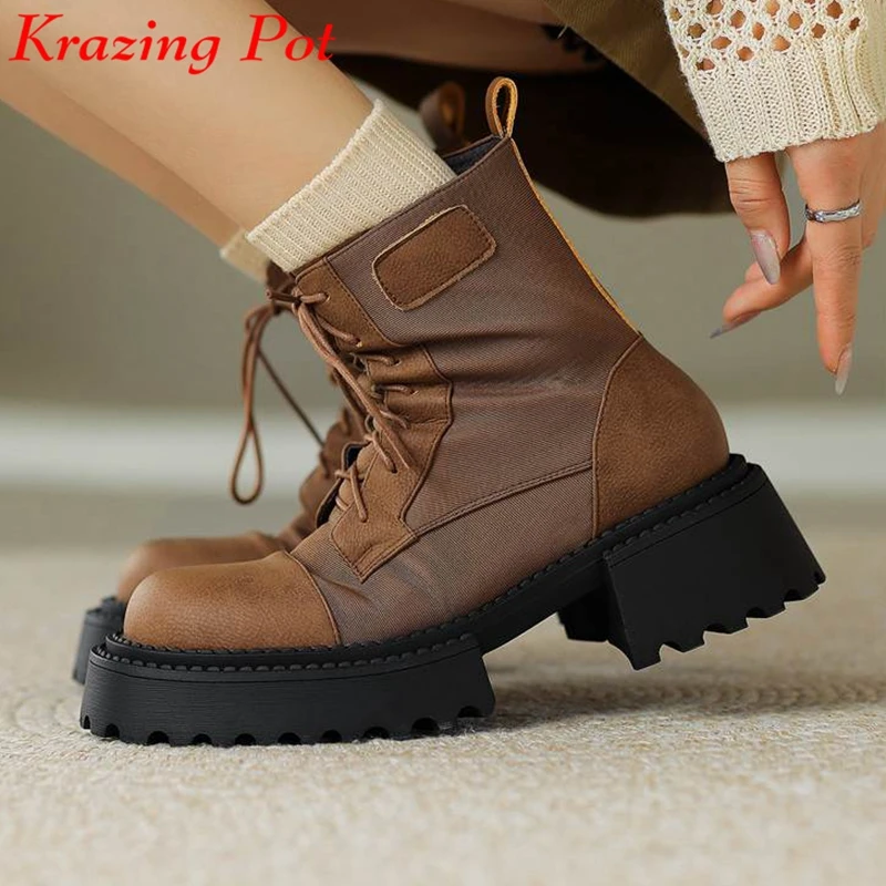 Krazing Pot Cow Leather Round Toe Thick Med Heels Casual Punk Winter Keep Warm Motorcycle Boots Non-slip Leisure Ankle Boots
Krazing Pot Cow Leather Round Toe Thick Med Heels Casual Punk Winter Keep Warm Motorcycle Boots Non-slip Leisure Ankle Boots