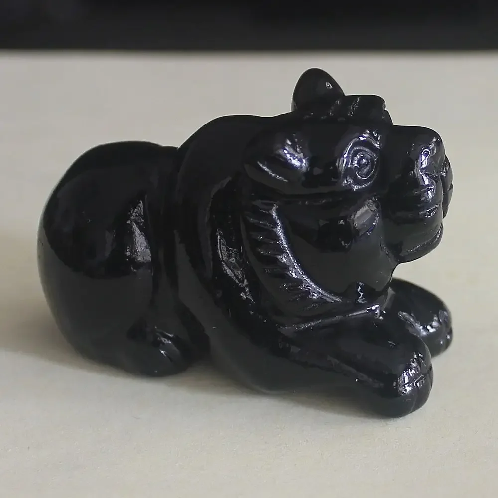 2'' Carved Gemstone Crystal black obsidian Tiger Figurine Animal Carving Home Decor
2'' Carved Gemstone Crystal black obsidian Tiger Figurine Animal Carving Home Decor