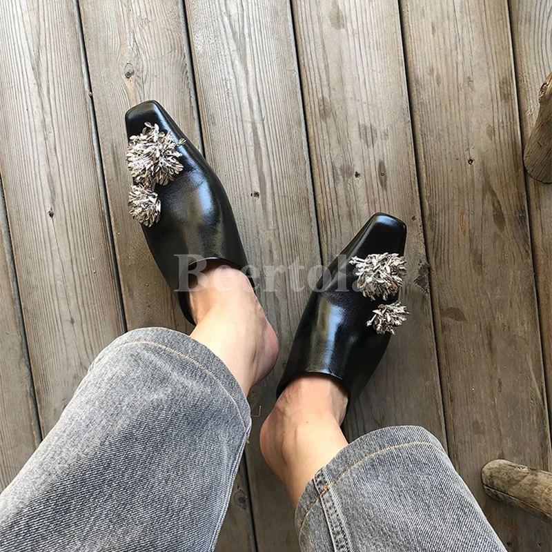 Retro Kitten Heel Flower Pin Slipper Women 2023 New Square Toe Metal Decor Leather Mules Slippers Summer Exquisite Casual Shoes
Retro Kitten Heel Flower Pin Slipper Women 2023 New Square Toe Metal Decor Leather Mules Slippers Summer Exquisite Casual Shoes