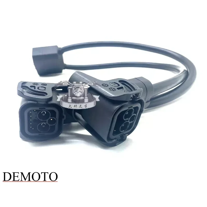 CFMOTO Motorcycle Accessories AE8 Modified Charger Adapter Cable Electric Friction Dual Interface Fast Charging Converter Head
CFMOTO Motorcycle Accessories AE8 Modified Charger Adapter Cable Electric Friction Dual Interface Fast Charging Converter Head