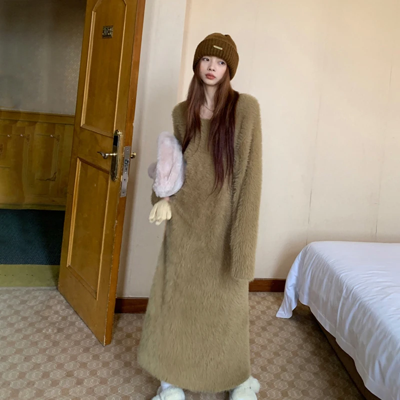 2023 New Korean FemaleDress Version Premium Sense Design Versatile Mink Fluff Thick Knitted Free Shipping
2023 New Korean FemaleDress Version Premium Sense Design Versatile Mink Fluff Thick Knitted Free Shipping