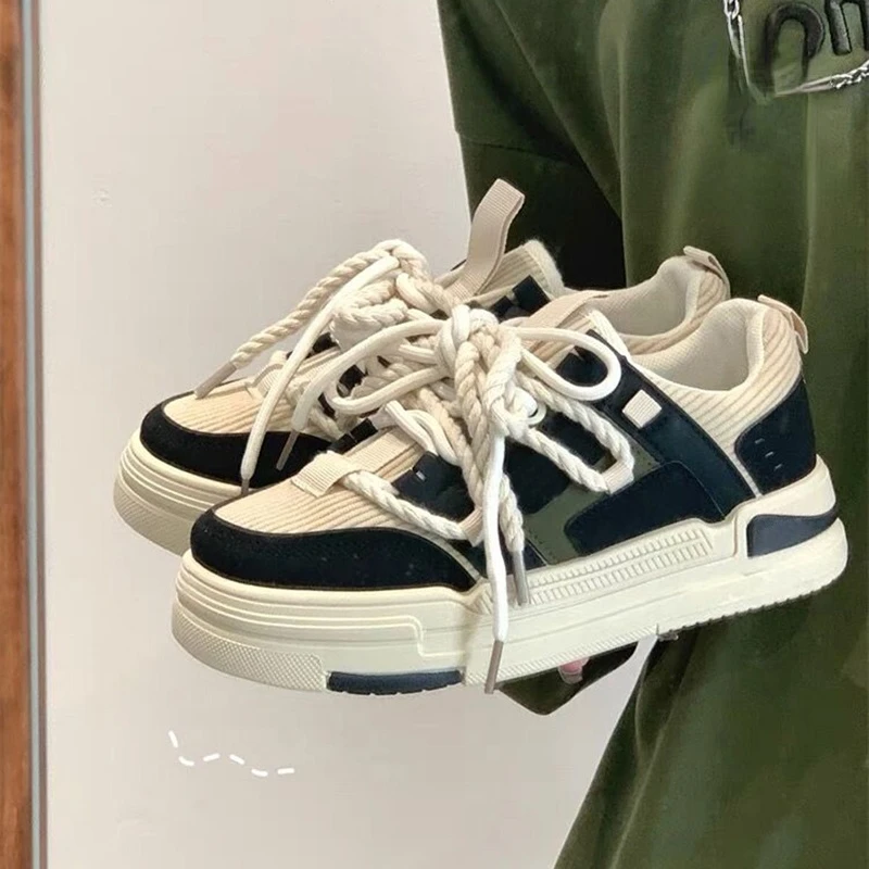 Кроссовки женские вельветовые с низким верхом, на осень 
Кроссовки женские вельветовые с низким верхом, на осень