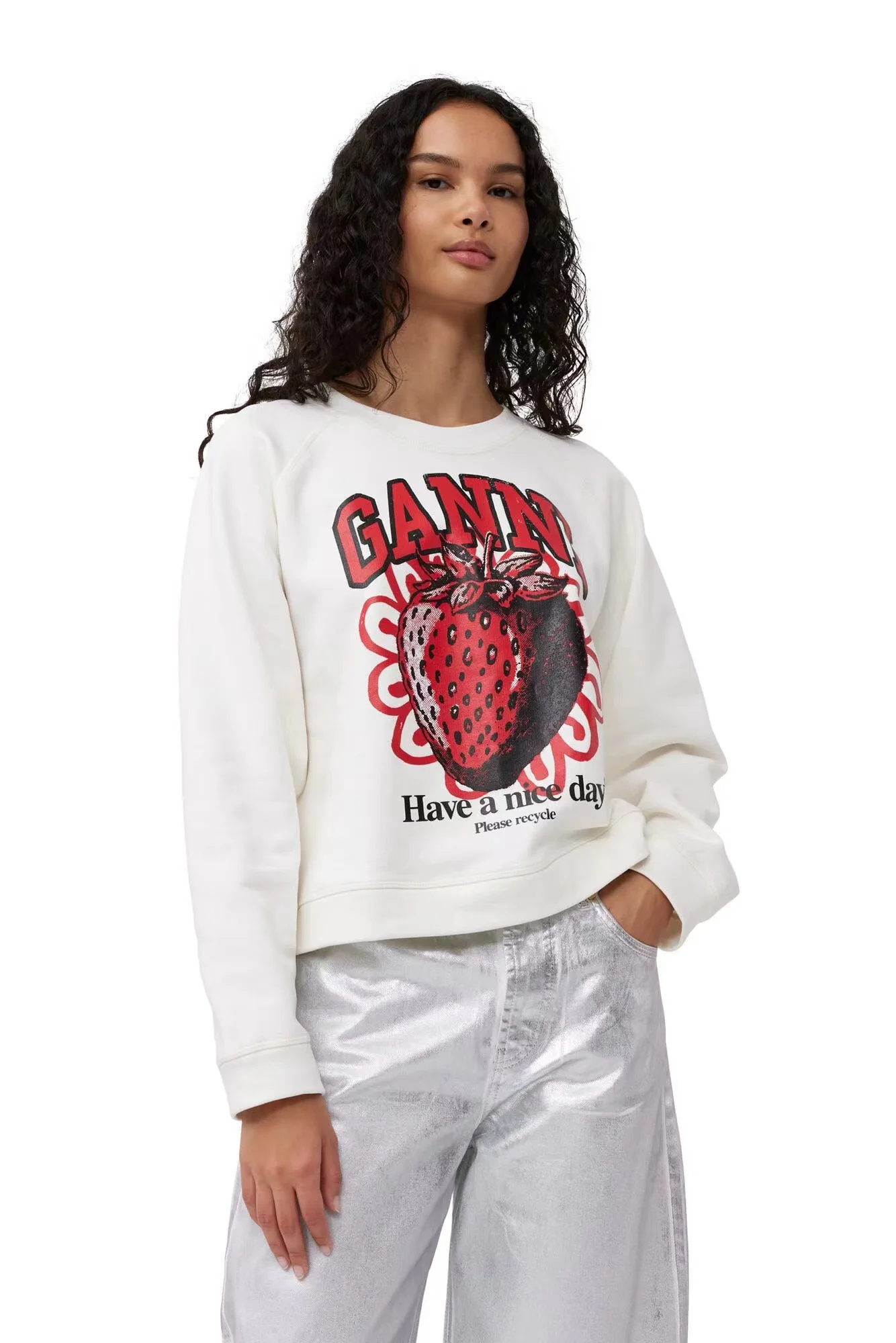 Autumn And Winter New Nordic Strawberry White Hoodie Autumn And Winter Female Niche Design Casual Coat Loose Clothes
Autumn And Winter New Nordic Strawberry White Hoodie Autumn And Winter Female Niche Design Casual Coat Loose Clothes