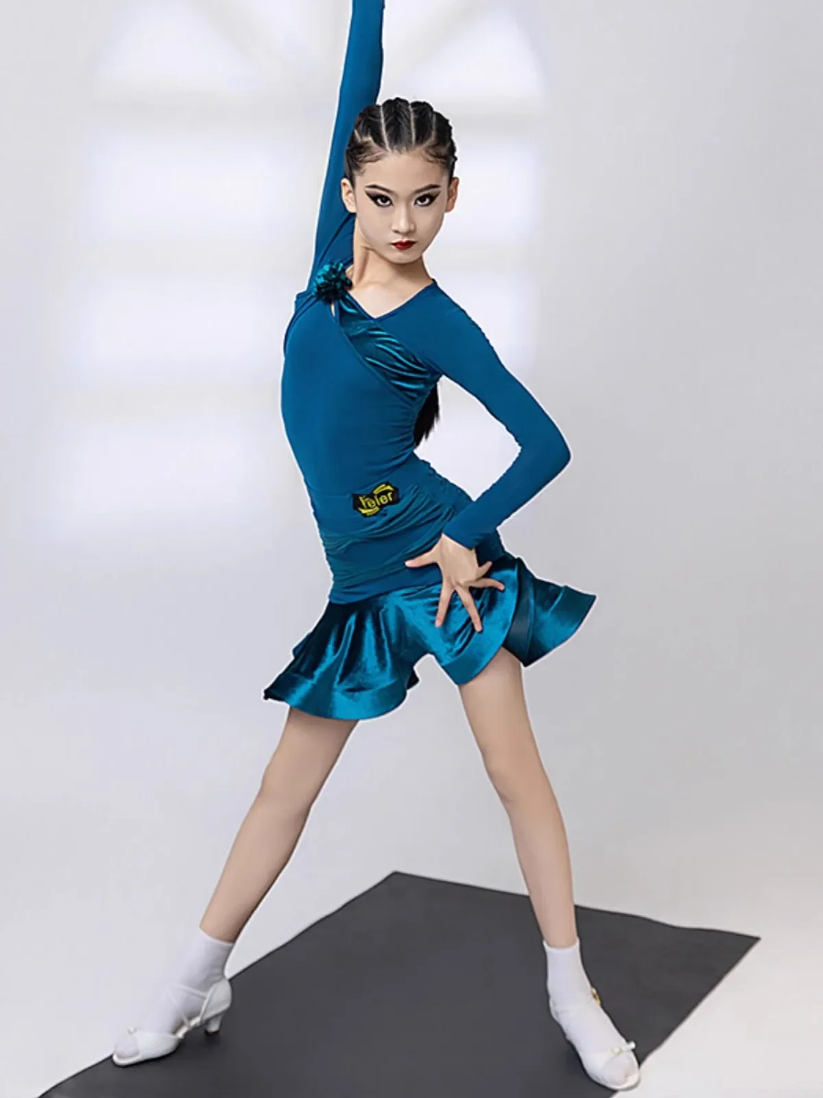 

Костюмы для латиноамериканских танцев, одежда для тренировок для девочек, новинка на осень и зиму, детское тренировочное платье, юбка для выступлений на сцене