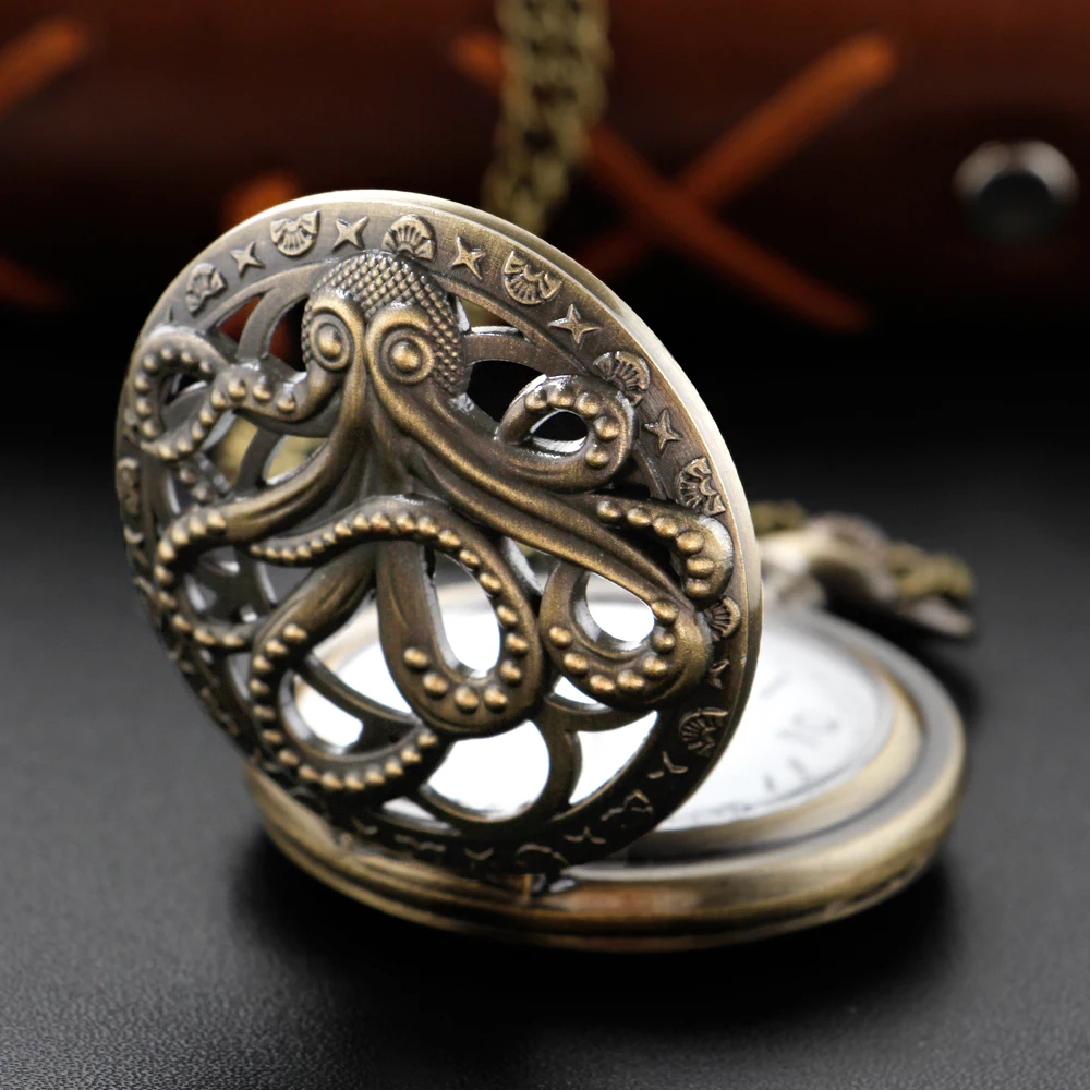 

Bronze Cthulhu Octopus Vintage Quartz Steam Punk Pocket Watch Men and Women Necklace Pendant Chain Christmas Gift Renoj Cf1249