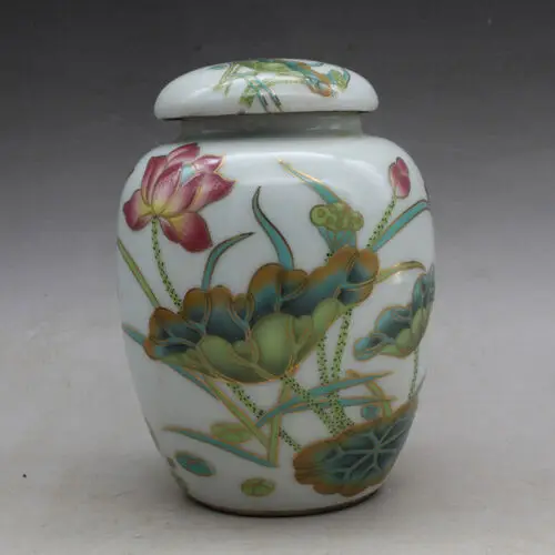 

Chinese Famille-rose Porcelain Gilt Edged Lotus Flower Design Tea Caddy Pot 3.9"