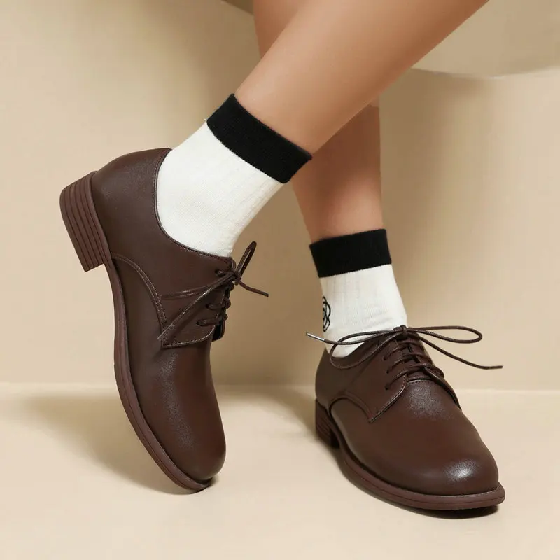 

Коричневые Бежевые повседневные женские офисные туфли с круглым носком на шнуровке в британском стиле, дизайнерские женские роскошные оксфорды, туфли дерби на плоской подошве