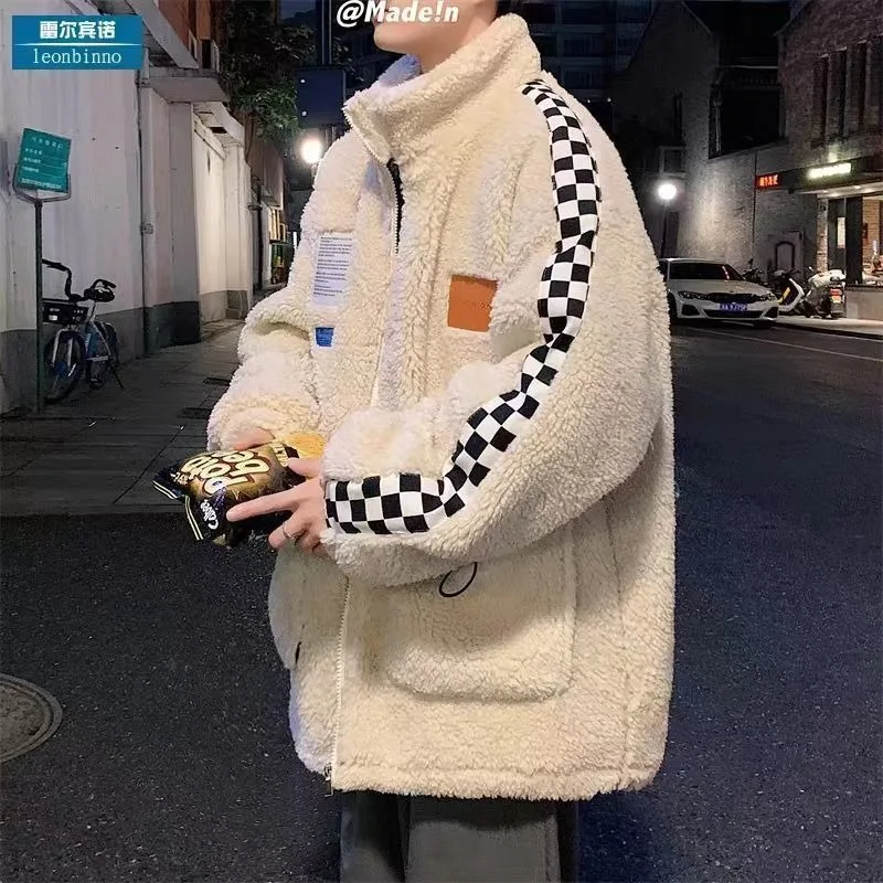 Checkerboard Plaid Lamb Plush Cotton Jacket Men's Thickened Warm Coat 2023 Winter New Korean Fashion Casual Solid Couple Jackets
Checkerboard Plaid Lamb Plush Cotton Jacket Men's Thickened Warm Coat 2023 Winter New Korean Fashion Casual Solid Couple Jackets