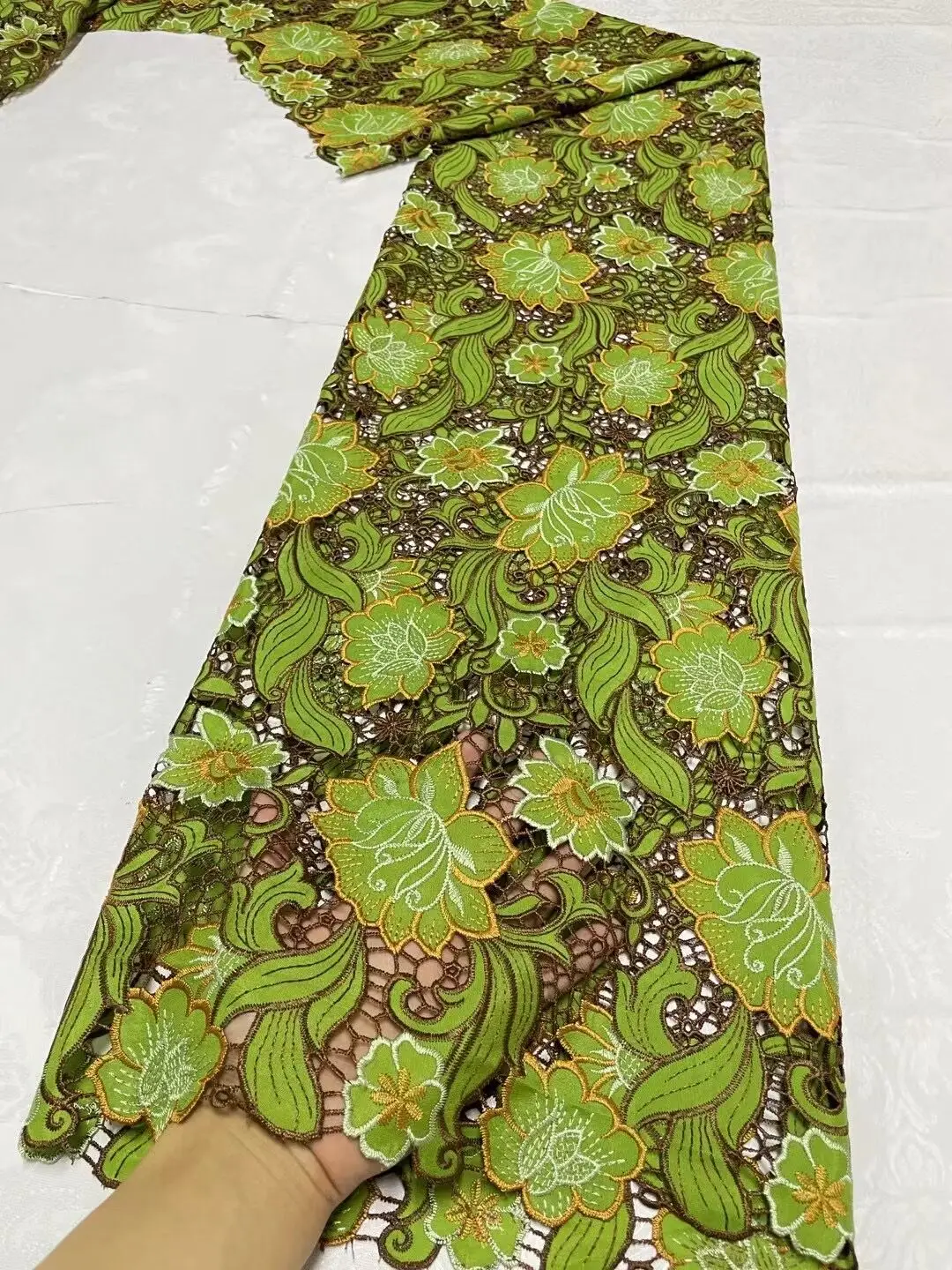 Нигерийская Тюлевая кружевная ткань для шитья, свадебное платье с вышивкой, шифон, искусственный гипюр, высокое качество, хлопок 5 ярдов, 2024 JL342
Нигерийская Тюлевая кружевная ткань для шитья, свадебное платье с вышивкой, шифон, искусственный гипюр, высокое качество, хлопок 5 ярдов, 2024 JL342