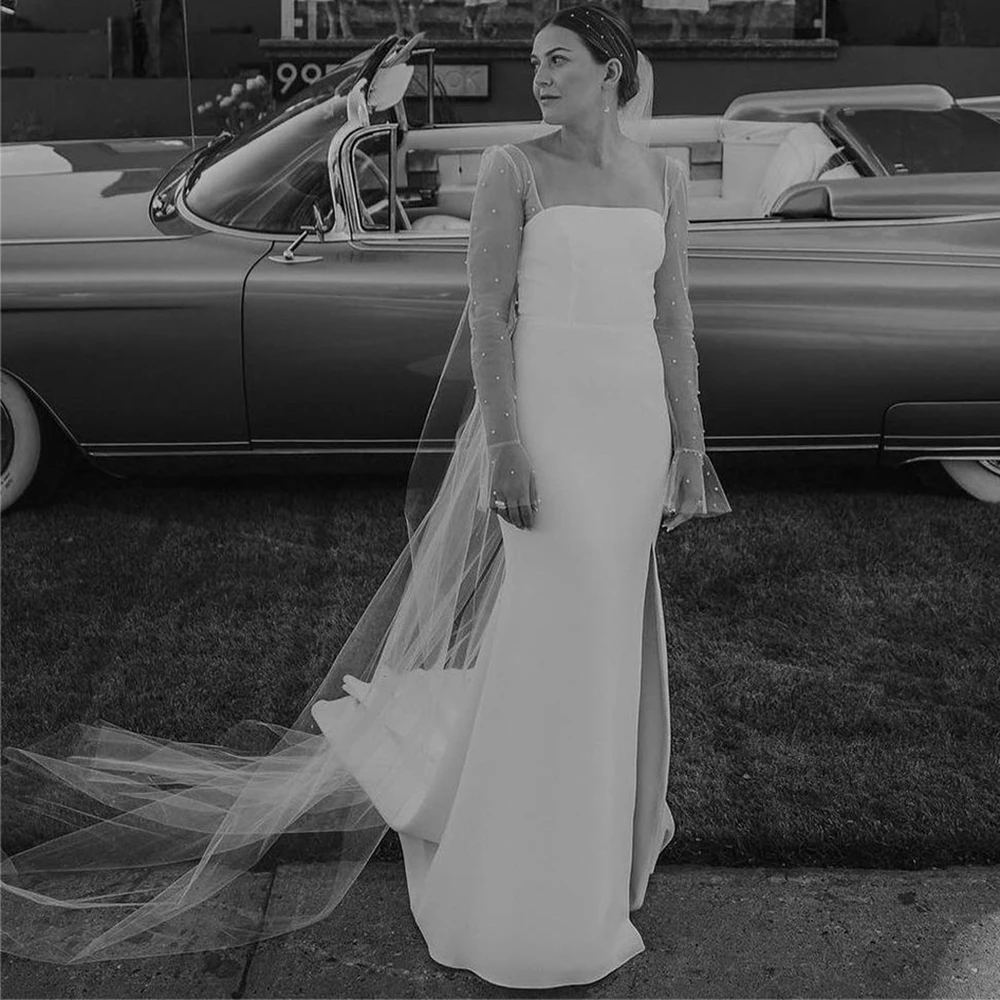 Ramanda Modern Square Sleeves High Slit Illusion Mermaid Wedding Dress For Women Boho Backless Bridal Party Gowns Sweep Train
Ramanda Modern Square Sleeves High Slit Illusion Mermaid Wedding Dress For Women Boho Backless Bridal Party Gowns Sweep Train