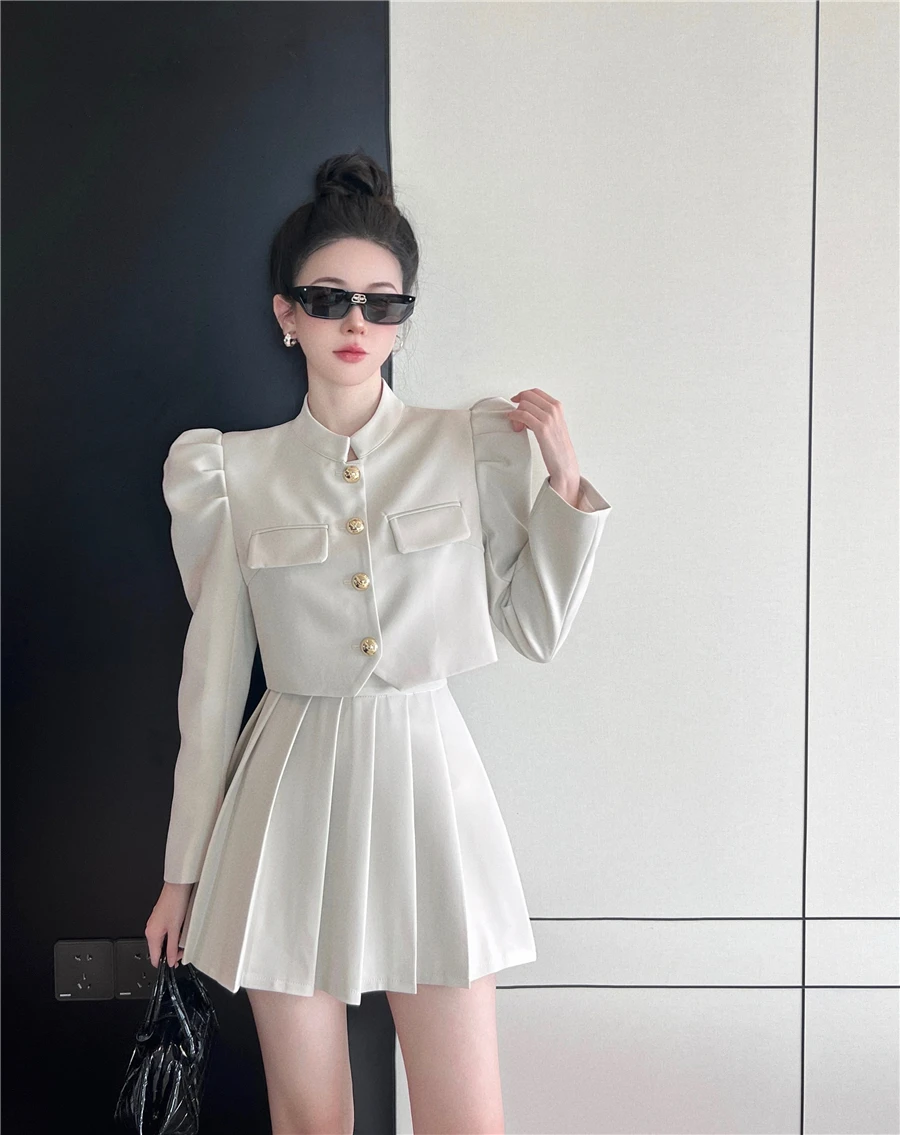 Breasted Short Jacket + Wild High-Waist Women Suits Winter Stand Collar Single A-Line Pleated Skirt Two-Piece Sets Female Traf
Breasted Short Jacket + Wild High-Waist Women Suits Winter Stand Collar Single A-Line Pleated Skirt Two-Piece Sets Female Traf