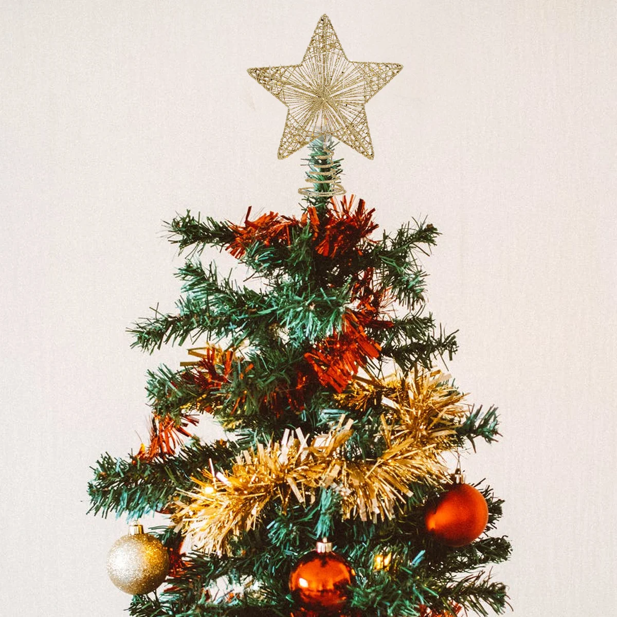 Christmas Glitter Star Tree Topper LED Light Treetop Lamp Christmas Tree Ornament ( Golden )
Christmas Glitter Star Tree Topper LED Light Treetop Lamp Christmas Tree Ornament ( Golden )