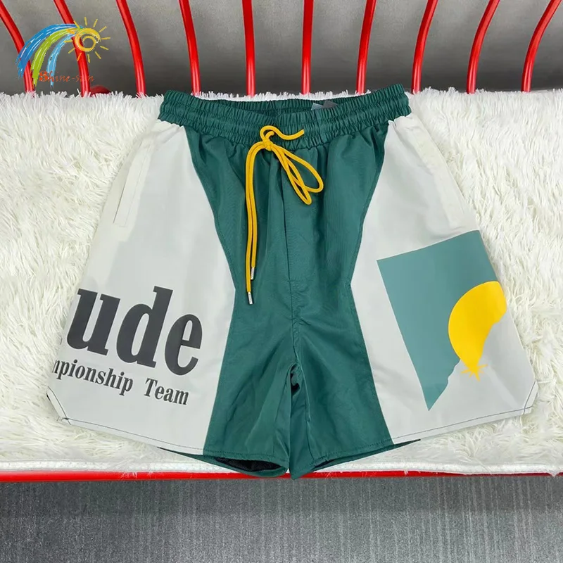 Hip Hop Loose Moonlight Rhude Shorts Men Women 1:1 Tags Inside Mesh Sunset Print Splicing Rhude Breeches Green Color Matching
Hip Hop Loose Moonlight Rhude Shorts Men Women 1:1 Tags Inside Mesh Sunset Print Splicing Rhude Breeches Green Color Matching
