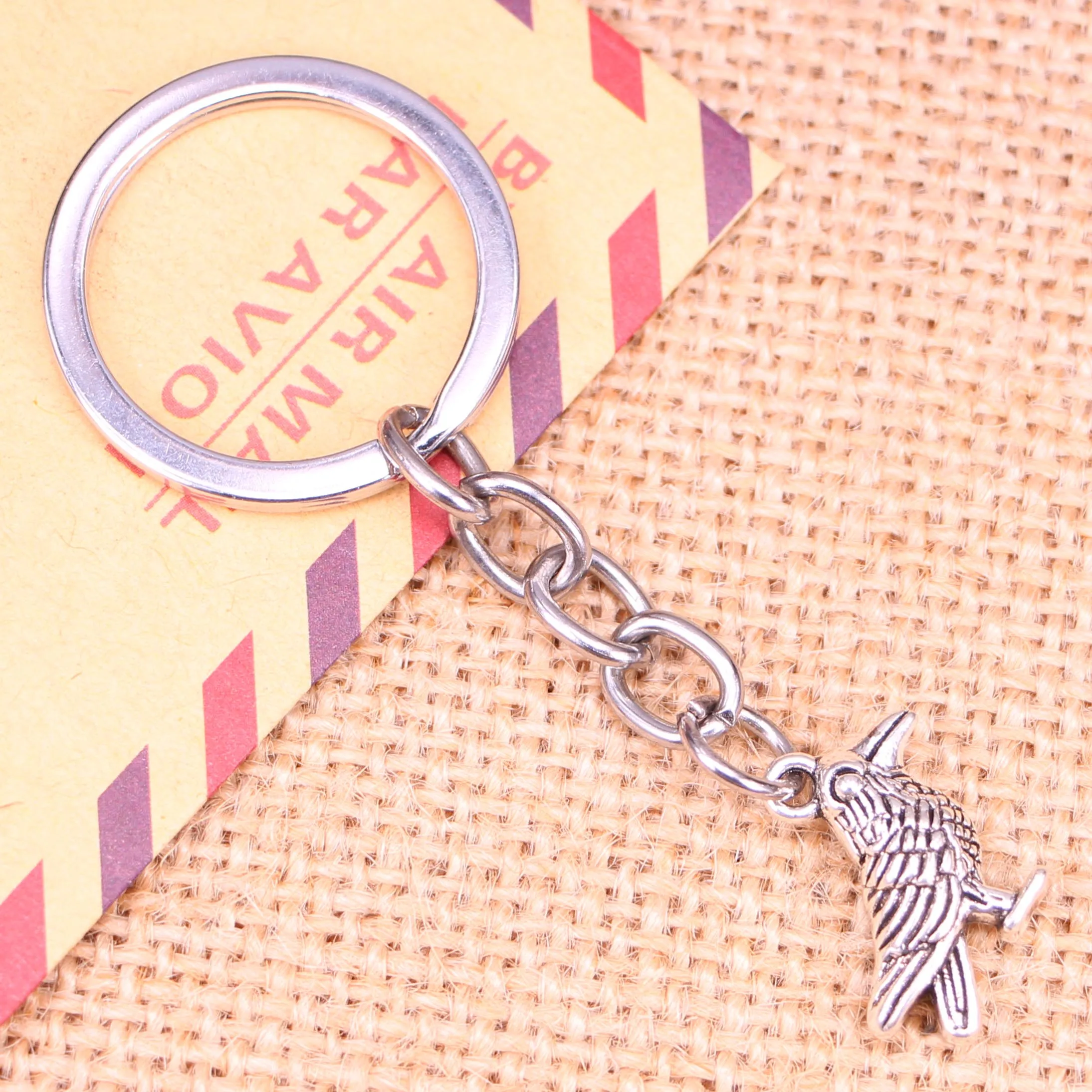 20 шт., новинка, модный брелок 17x17 мм в виде птицы, мужские украшения «сделай сам», брелок для автомобильных ключей, сувенирный держатель для подарка
20 шт., новинка, модный брелок 17x17 мм в виде птицы, мужские украшения «сделай сам», брелок для автомобильных ключей, сувенирный держатель для подарка