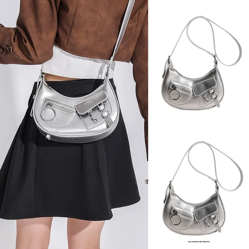 Summer High Quality Crossbody Bag for Women 2024 New Trendy Y2K Black Silver Small Bass Bag Girls Versatile Shoulder Handbag
Summer High Quality Crossbody Bag for Women 2024 New Trendy Y2K Black Silver Small Bass Bag Girls Versatile Shoulder Handbag