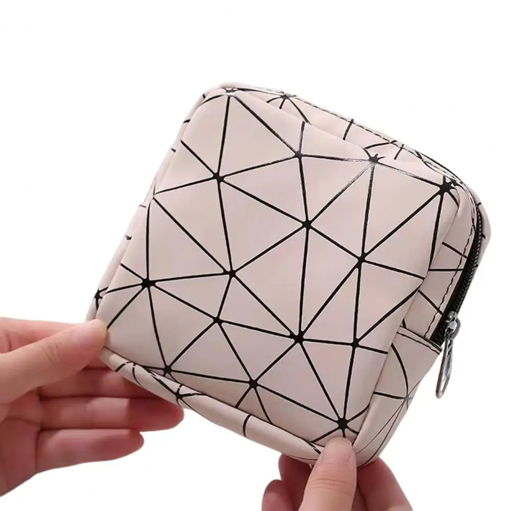 Cosmetic Bag Geometric Print Menstrual Pad Pouch for Women Waterproof Portable Storage Bag for Earphones Stylish for Outdoor
Cosmetic Bag Geometric Print Menstrual Pad Pouch for Women Waterproof Portable Storage Bag for Earphones Stylish for Outdoor