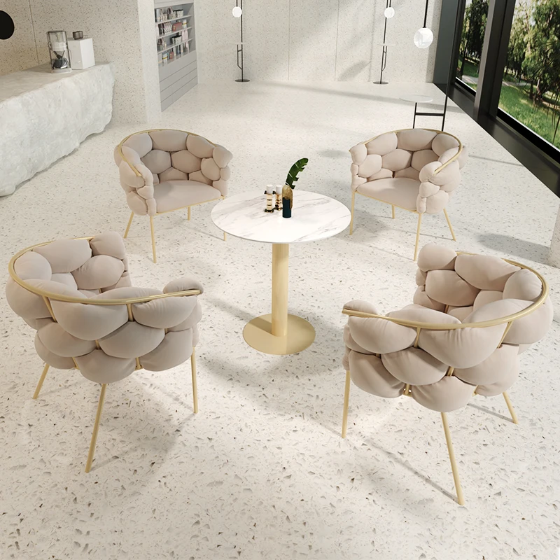 Negotiation of reception tables and chairs, office reception small roundtable, one table
Negotiation of reception tables and chairs, office reception small roundtable, one table