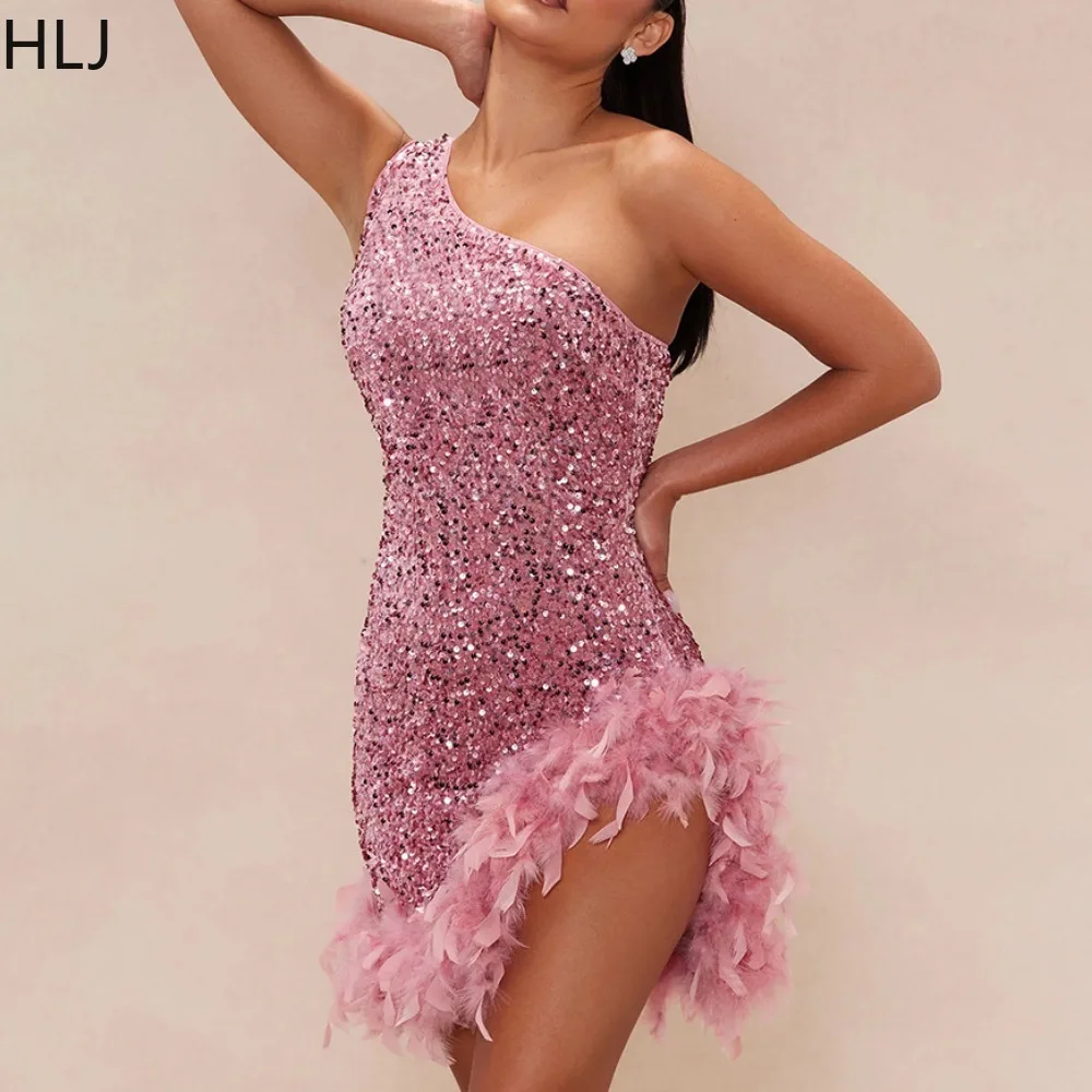 HLJ Fashion One Shoulder Sequin Feather Splicing Irregular Party Club Dresses Women Sleeveless Backless Slim Vestidos Clothing
HLJ Fashion One Shoulder Sequin Feather Splicing Irregular Party Club Dresses Women Sleeveless Backless Slim Vestidos Clothing