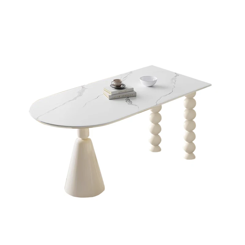 Cream style table and chairs, simple modern home, wall-leaning semi-circular island table, wabi-sabi style slate dining table
Cream style table and chairs, simple modern home, wall-leaning semi-circular island table, wabi-sabi style slate dining table