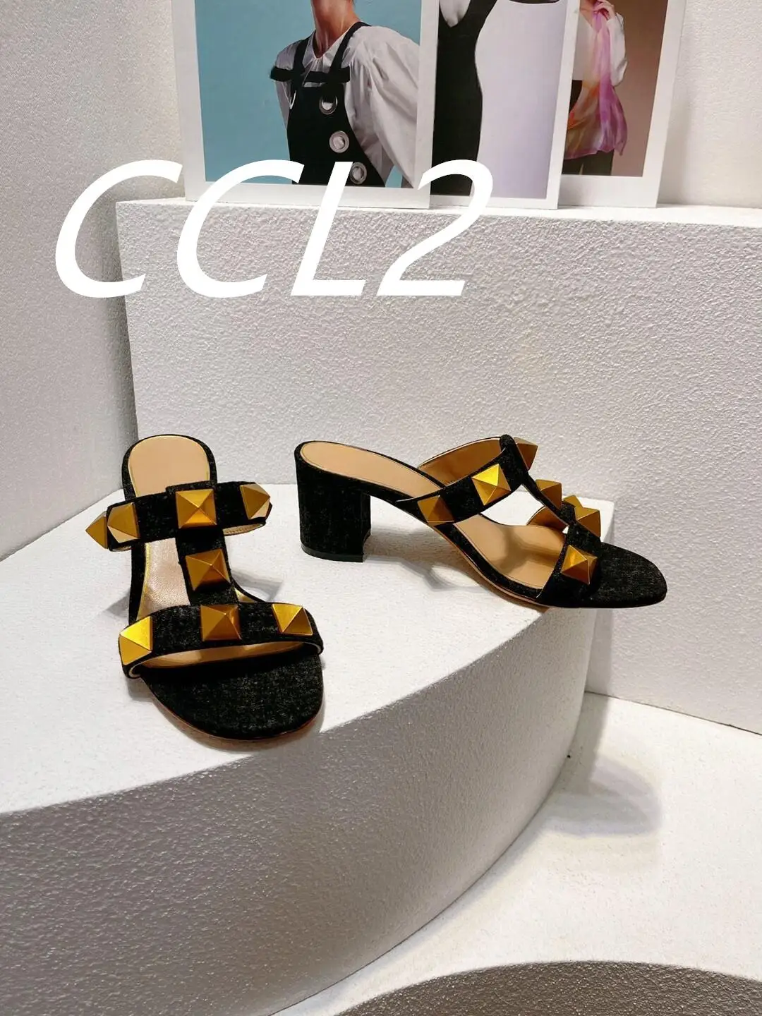 Женские Новые сандалии на каблуке, изготовлены из джинсовой ткани с подкладкой из овчины, Размеры 35-43 
Женские Новые сандалии на каблуке, изготовлены из джинсовой ткани с подкладкой из овчины, Размеры 35-43