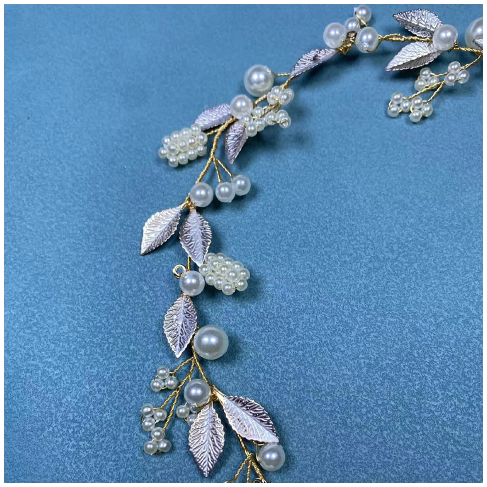 Temperament Princess Hairband Bride Wedding Hair Vine Headpiece Suitable for Women and Girls
Temperament Princess Hairband Bride Wedding Hair Vine Headpiece Suitable for Women and Girls