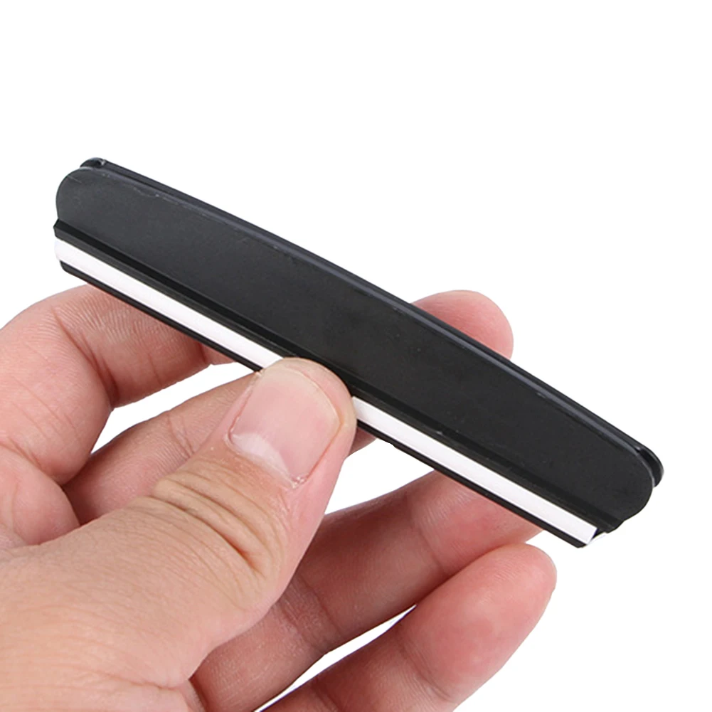 1pc Plastic Ceramic Angle Sharpener Angle Guide Sharpening Stone Accessorieskitchen Supplies Knife-Sharpener Fixed Clip
1pc Plastic Ceramic Angle Sharpener Angle Guide Sharpening Stone Accessorieskitchen Supplies Knife-Sharpener Fixed Clip