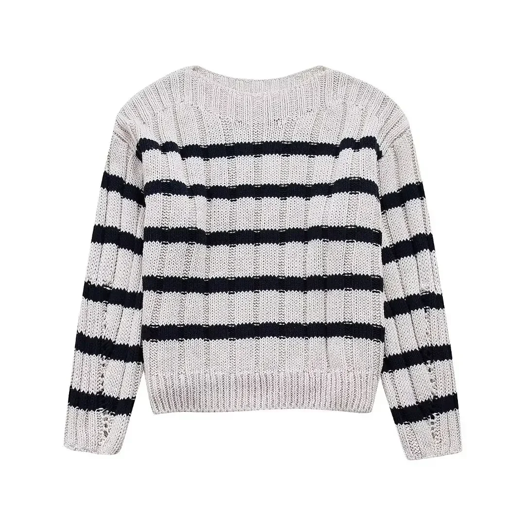 Women's clothing 2024 new fashion versatile short casual striped knitted top retro long sleeved women's pullover chic top
Women's clothing 2024 new fashion versatile short casual striped knitted top retro long sleeved women's pullover chic top
