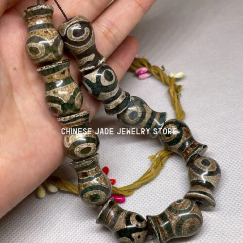 11 шт. волшебный мощный старый Тибетский Агат * 3 глаза * амулет обработанные бусины Dzi D1110
11 шт. волшебный мощный старый Тибетский Агат * 3 глаза * амулет обработанные бусины Dzi D1110