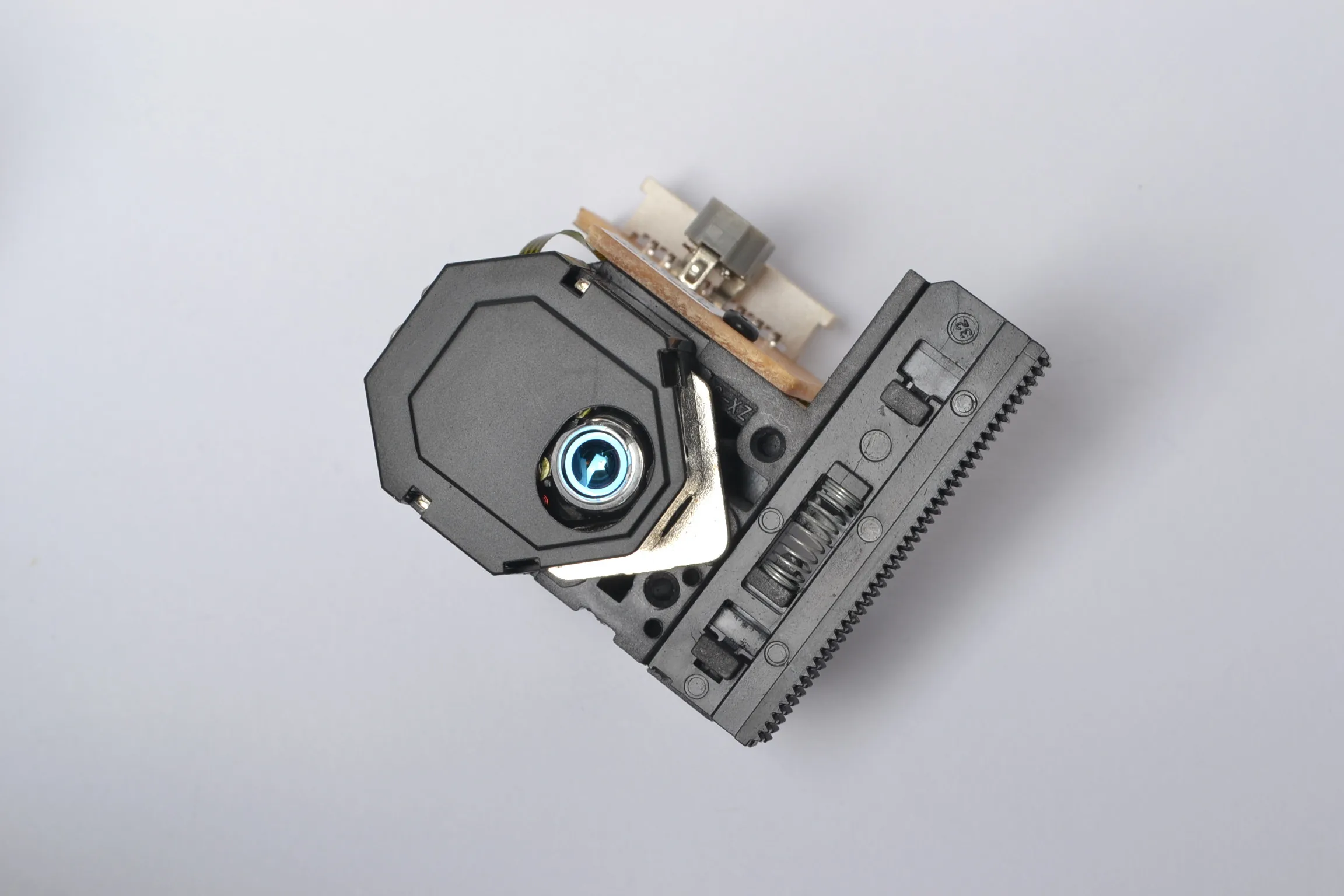Original Replacement For SONY HCD-MD555 CD Player Spare Parts Laser Lasereinheit ASSY Unit HCDMD555 Optical Pickup Bloc Optique
Original Replacement For SONY HCD-MD555 CD Player Spare Parts Laser Lasereinheit ASSY Unit HCDMD555 Optical Pickup Bloc Optique