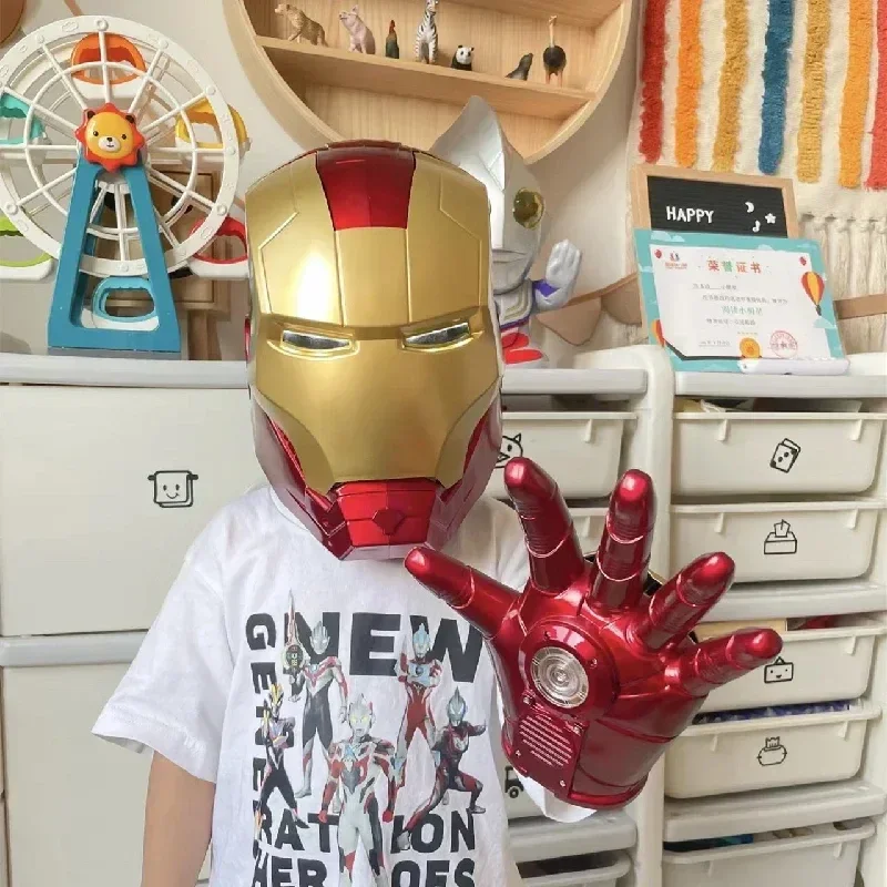 

Лидер продаж 2024, шлем Marvel Мстители Железный человек, косплей 1/1, блестящая светодиодная маска Железного человека, экшн-фигурки из ПВХ, игрушки, подарок на день рождения для детей и взрослых