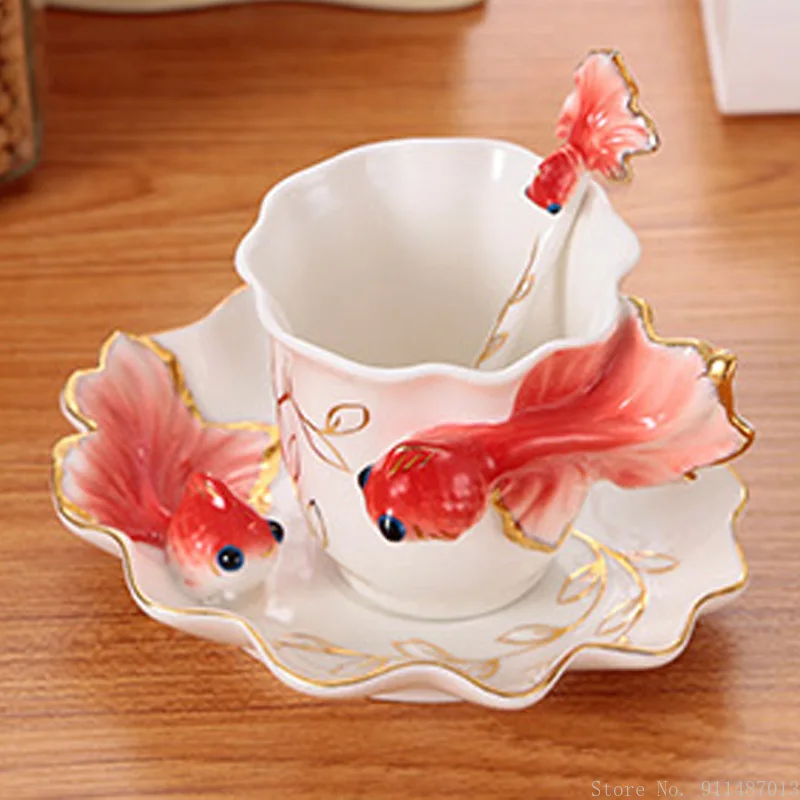 

European light luxury goldfish shape tea cup creative wedding gift ceramic bone china water cup coffee spoon cup and saucer set