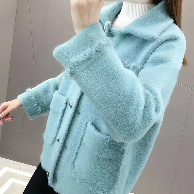 Blue Imitation Mink Fleece Sweater Jacket Female 2022 Autumn Winter New Lapel Pocket Tassel Design Cardigan Jacket Women Top
Blue Imitation Mink Fleece Sweater Jacket Female 2022 Autumn Winter New Lapel Pocket Tassel Design Cardigan Jacket Women Top
