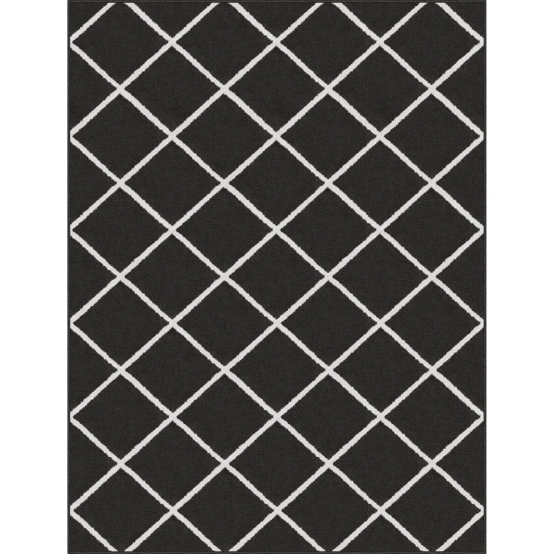 

Mainstays Diamond Area Rug, Black, 5' x 7'